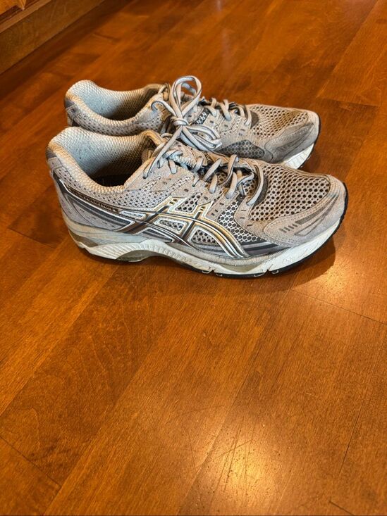 Asics Shoes - Y2K ASICS Gel Evolution 6 Women’s 9 Gray Silver Running Sneakers T164N IGS